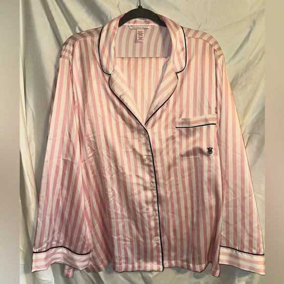 Victoria's Secret Pink & White Stripe Satin Pajama Set - Picture 1 of 3